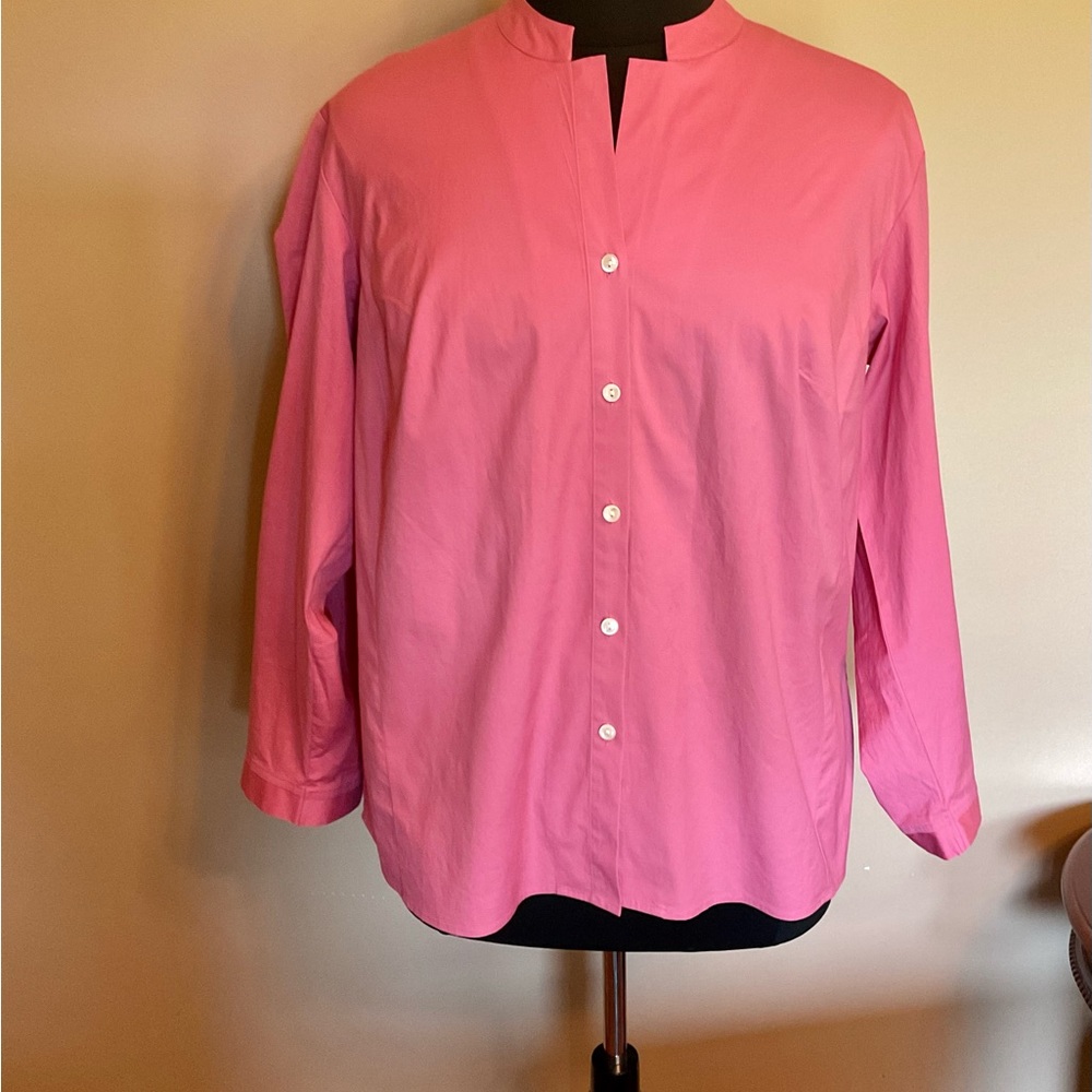 Talbots excellent condition pink long sleeve button front blouse.